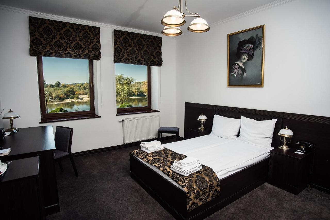 Trzy Korony Boutique Hotel&Spa Piwne ปูวาวือ ภายนอก รูปภาพ